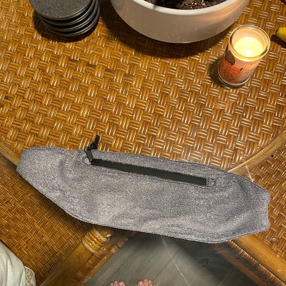 triangl | sparkly fanny / belt bag